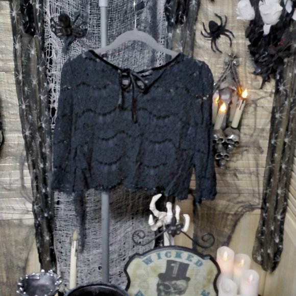 Woman's Black Lace Top - Picture 2 of 2